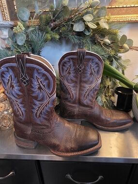 Ariat Brown Leather Cowboy Boots with Blue Stitching